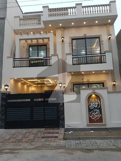 الاحمد گارڈن ۔ بلاک ایف الاحمد گارڈن ہاوسنگ سکیم,جی ٹی روڈ,لاہور میں 4 کمروں کا 5 مرلہ مکان 1.8 کروڑ میں برائے فروخت۔