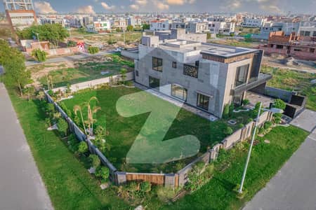 ڈی ایچ اے فیز 6 - بلاک ایل فیز 6,ڈیفنس (ڈی ایچ اے),لاہور میں 5 کمروں کا 2 کنال مکان 14.75 کروڑ میں برائے فروخت۔