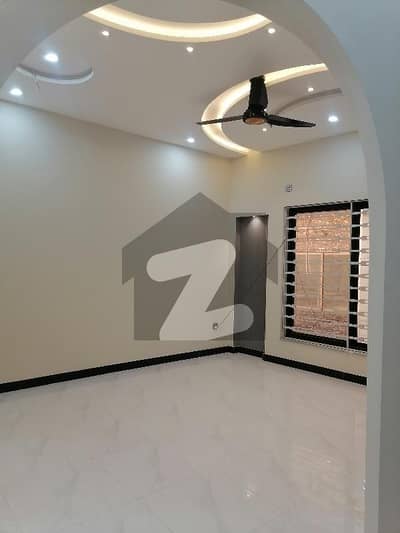 5 Marla Brand New House Available For Sale Near Scheme 3