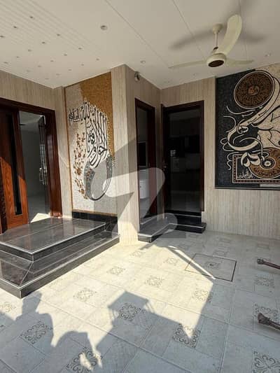 پارک ویو سٹی لاہور میں 4 کمروں کا 5 مرلہ مکان 1.7 کروڑ میں برائے فروخت۔