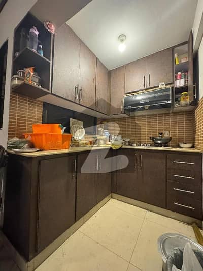 FLAT AVILABLE FOR RENT