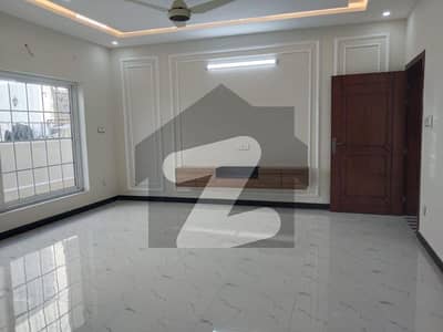 ای ۔ 11 اسلام آباد میں 5 کمروں کا 16 مرلہ مکان 2.5 لاکھ میں کرایہ پر دستیاب ہے۔