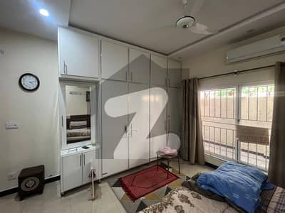 نیول اینکریج اسلام آباد میں 2 کمروں کا 5 مرلہ مکان 35.0 ہزار میں کرایہ پر دستیاب ہے۔