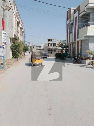 Executive Block 120 Sq Yd West Open Plot For Sell