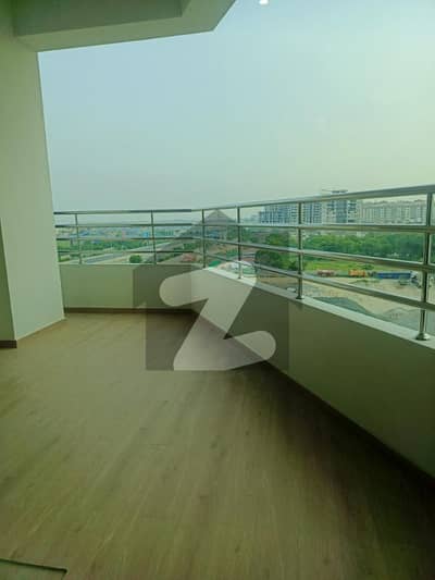 عسکری 10 - سیکٹر ایس عسکری 10,عسکری,لاہور میں 3 کمروں کا 10 مرلہ فلیٹ 3.85 کروڑ میں برائے فروخت۔