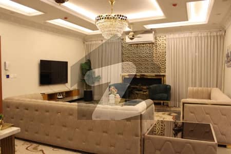 ڈی ایچ اے فیز 6 ڈیفنس (ڈی ایچ اے),لاہور میں 6 کمروں کا 1 کنال مکان 27.0 کروڑ میں برائے فروخت۔