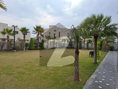 ڈی ایچ اے فیز 6 - بلاک کے فیز 6,ڈیفنس (ڈی ایچ اے),لاہور میں 6 کمروں کا 2 کنال مکان 16.99 کروڑ میں برائے فروخت۔