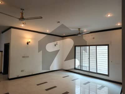 500 Yard Bungalow 5 Bedrooms Near CBC For Rent DHA Phase 6