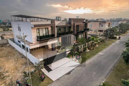 2-KANAL BRAND NEW HOUE FOR SALE WITH SWIMMING POOL FULLY FURNISHED