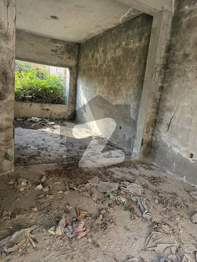 10 Marla Single Story Grey Structure For Sale