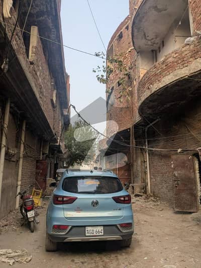 کوٹ لکھپت لاہور میں 3 کمروں کا 6 مرلہ گودام 1.1 لاکھ میں کرایہ پر دستیاب ہے۔