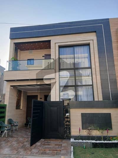 پارک ویو سٹی ۔ جیڈ ایکسٹینشن بلاک پارک ویو سٹی,لاہور میں 4 کمروں کا 5 مرلہ مکان 2.5 کروڑ میں برائے فروخت۔