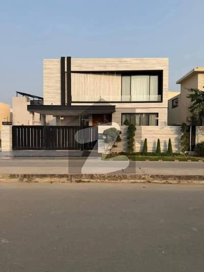 ڈی ایچ اے فیز 2 ڈیفنس (ڈی ایچ اے),لاہور میں 4 کمروں کا 10 مرلہ مکان 4.1 کروڑ میں برائے فروخت۔