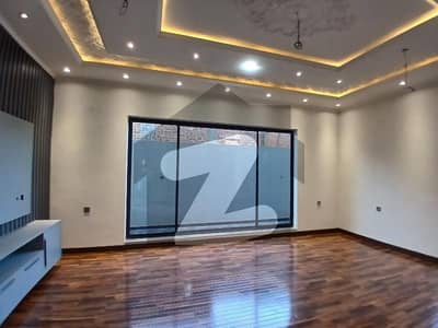 7 Marla New House For Rent In Eden Valley Canal Road Note: Pic'S Not Real