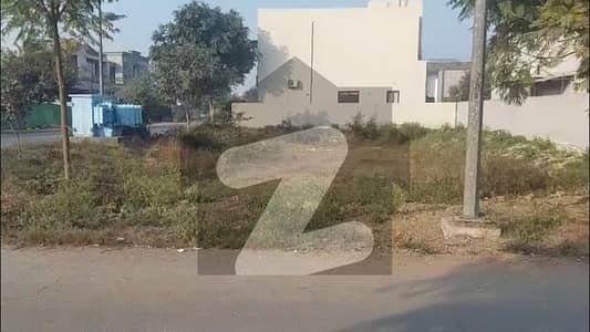 DHA PHASE 7 BLOCK U PLOT NO 1276 FOR SALE CORNER 40 SQFT EXTRA AREA PAID NDC APPLIED