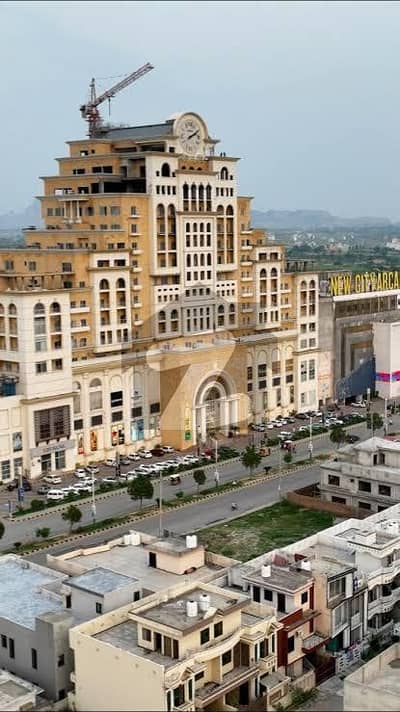 10 Marla Plot For Sale