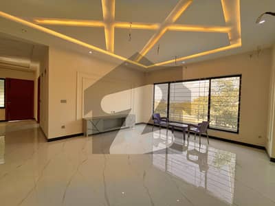 ڈی ایچ اے ڈیفینس فیز 2 ڈی ایچ اے ڈیفینس,اسلام آباد میں 3 کمروں کا 1 کنال زیریں پورشن 1.7 لاکھ میں کرایہ پر دستیاب ہے۔