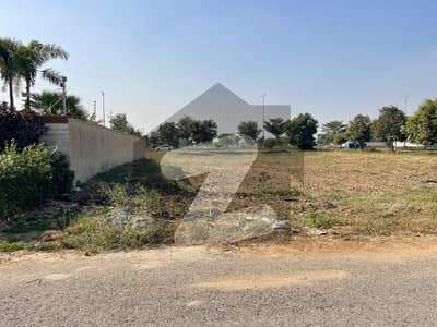 U Block 1 Kanal Beautiful Location Plot Available For Sale