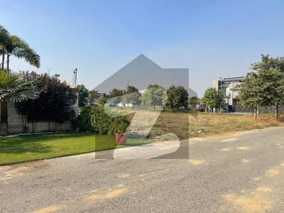 T Block 1 Kanal Investor Price Plot Available For Sale