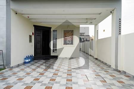 DHA PHASE 7 BLOCK Y ONLY 4 YEAR OLD HOUSE FOR SALE ON VERY REASONABLE PRICE DHA PHASE 7 BLOCK Y ONLY 4 YEAR OLD HOUSE FOR SALE ON VERY REASONABLE PRICE