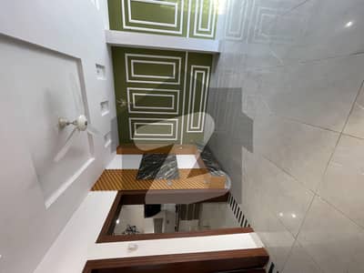 بحریہ ٹاؤن فیز 8 ۔ علی بلاک بحریہ ٹاؤن فیز 8 ۔ سفاری ویلی,بحریہ ٹاؤن فیز 8,بحریہ ٹاؤن راولپنڈی,راولپنڈی میں 4 کمروں کا 6 مرلہ مکان 1.85 کروڑ میں برائے فروخت۔