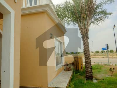 Luxury Villa in Precinct 35