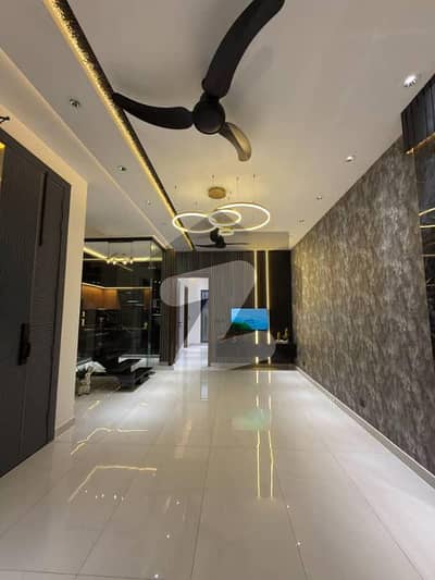 بحریہ ٹاؤن سیکٹر سی بحریہ ٹاؤن,لاہور میں 3 کمروں کا 5 مرلہ مکان 85.0 ہزار میں کرایہ پر دستیاب ہے۔