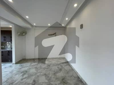 بحریہ ٹاؤن سیکٹرڈی بحریہ ٹاؤن,لاہور میں 1 کمرے کا 3 مرلہ فلیٹ 25.0 ہزار میں کرایہ پر دستیاب ہے۔