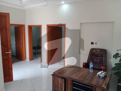 ملتان پبلک سکول روڈ ملتان میں 4 کمروں کا 4 مرلہ مکان 1.25 کروڑ میں برائے فروخت۔