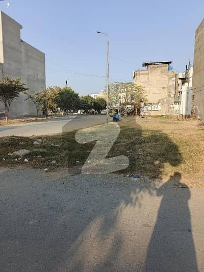 8 MARLA RESIDENTIAL PLOT FOR SALE MILITARY ACCOUNT SOCIETY COLLEGE ROAD LAHORE