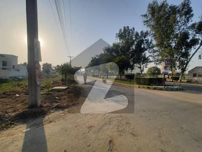 چنار باغ ۔ رچنا بلاک چنار باغ,لاہور میں 1 کنال رہائشی پلاٹ 1.17 کروڑ میں برائے فروخت۔