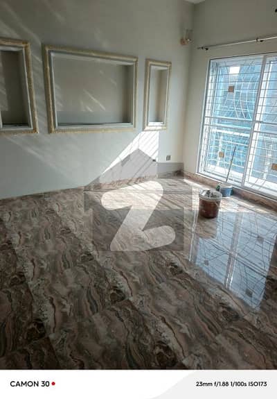 A Lower Portion Of 10 Marla In Rs. 72000