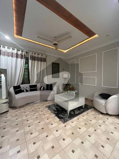 بحریہ گرینز۔ اوورسیز انکلیو - سیکٹر 2 بحریہ گرینز۔ اوورسیز انکلیو,بحریہ ٹاؤن فیز 8,بحریہ ٹاؤن راولپنڈی,راولپنڈی میں 5 کمروں کا 9 مرلہ مکان 3.3 کروڑ میں برائے فروخت۔ بحریہ گرینز۔ اوورسیز انکلیو - سیکٹر 2 بحریہ گرینز۔ اوورسیز انکلیو,بحریہ ٹاؤن فیز 8,بحریہ ٹاؤن راولپنڈی,راولپنڈی میں 5 کمروں کا 9 مرلہ مکان 3.3 کروڑ میں برائے فروخت۔