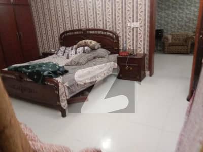 علامہ اقبال ٹاؤن لاہور میں 7 کمروں کا 10 مرلہ مکان 4.75 کروڑ میں برائے فروخت۔