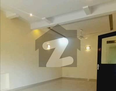 علامہ اقبال ٹاؤن لاہور میں 2 کمروں کا 10 مرلہ بالائی پورشن 85.0 ہزار میں کرایہ پر دستیاب ہے۔