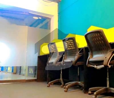 علامہ اقبال مین بلیوارڈ علامہ اقبال ٹاؤن,لاہور میں 10 مرلہ دفتر 1.0 لاکھ میں کرایہ پر دستیاب ہے۔