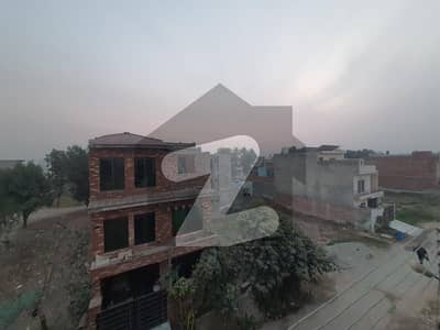 چنار باغ ۔ نشاط بلاک چنار باغ,لاہور میں 10 مرلہ رہائشی پلاٹ 90.0 لاکھ میں برائے فروخت۔