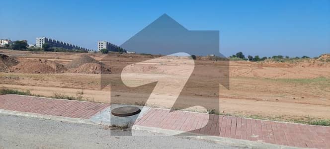 17 MARLA END CORNER PLOT SOLID LAND FOR SALE