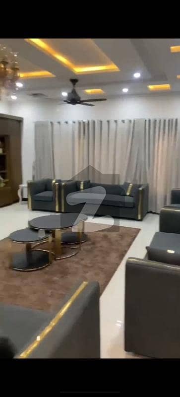 ڈی ایچ اے ڈیفینس فیز 2 ڈی ایچ اے ڈیفینس,اسلام آباد میں 6 کمروں کا 1 کنال مکان 5.5 لاکھ میں کرایہ پر دستیاب ہے۔