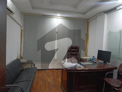 ایف ۔ 11 مرکز ایف ۔ 11,اسلام آباد میں 2 مرلہ Studio دفتر 1.0 لاکھ میں کرایہ پر دستیاب ہے۔