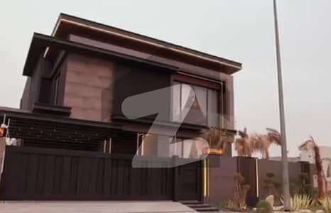 ڈی ایچ اے فیز 7 ڈیفنس (ڈی ایچ اے),لاہور میں 6 کمروں کا 1 کنال مکان 18.5 کروڑ میں برائے فروخت۔