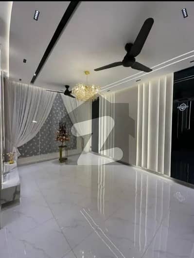 Urgent For Rent 2 Bed In Jasmine Block Bahria Town Lahore