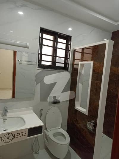 جی ۔ 13 اسلام آباد میں 6 کمروں کا 14 مرلہ مکان 3.5 لاکھ میں کرایہ پر دستیاب ہے۔