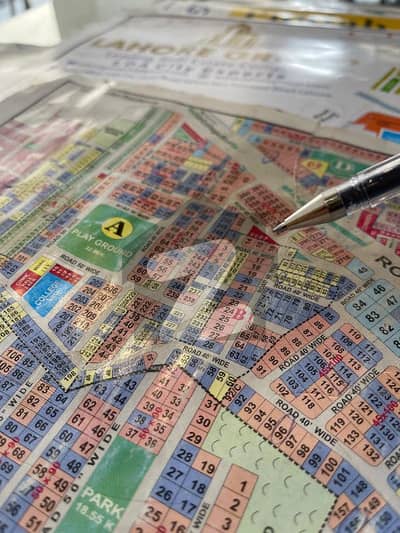 Corner Plot Nashmen 2 Near Park Masjid 150 fit Road Only One Option Corner Plot In Society Very Reasonable Price