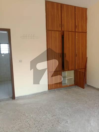 Ground floor for rent in G-11/2