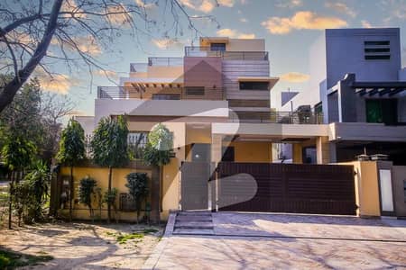 10 Marla Outclass Bungalow DHA phase 5