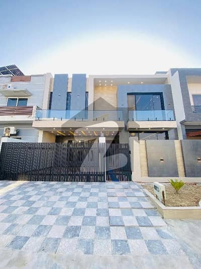 10 Marla Brand New Luxury Designer House for Sale B1 Block, Multi Gardens B-17 Islamabad. Contact 0316 9833702
