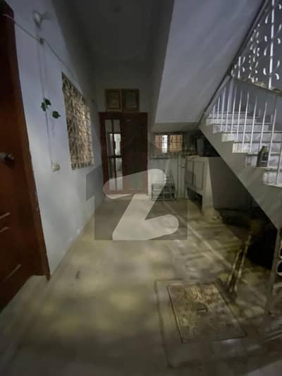 گلشن اقبال - بلاک 10-اے گلشنِ اقبال,گلشنِ اقبال ٹاؤن,کراچی میں 2 کمروں کا 5 مرلہ زیریں پورشن 50.0 ہزار میں کرایہ پر دستیاب ہے۔