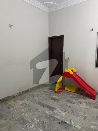 گلشن اقبال - بلاک 10-اے گلشنِ اقبال,گلشنِ اقبال ٹاؤن,کراچی میں 2 کمروں کا 5 مرلہ زیریں پورشن 50.0 ہزار میں کرایہ پر دستیاب ہے۔