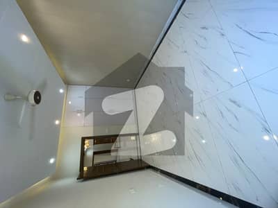 Ground Portion Upper Lock